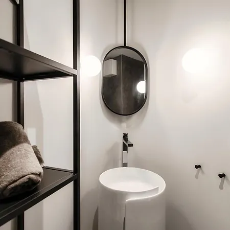 Mmm Palazzo Diaz - The House Of Travelers Como