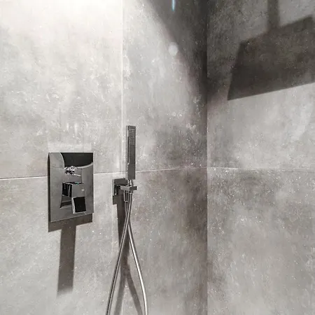 Mmm Palazzo Diaz - The House Of Travelers דירה קומו