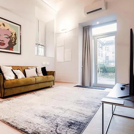 Mmm Palazzo Diaz - The House Of Travelers 코모