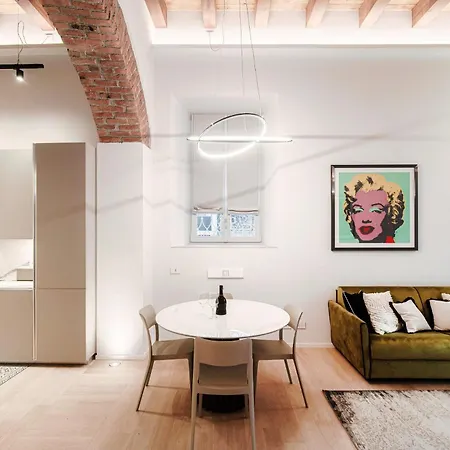 Mmm Palazzo Diaz - The House Of Travelers Como