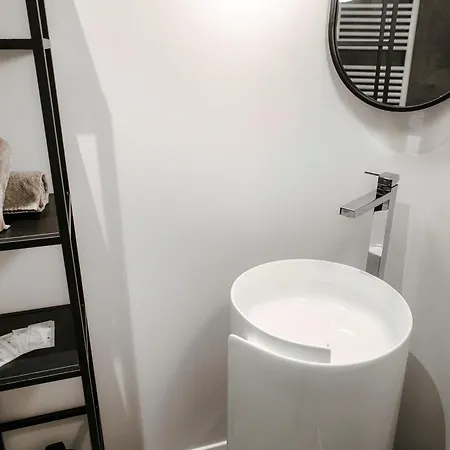 Apartment Mmm Palazzo Diaz - The House Of Travelers *