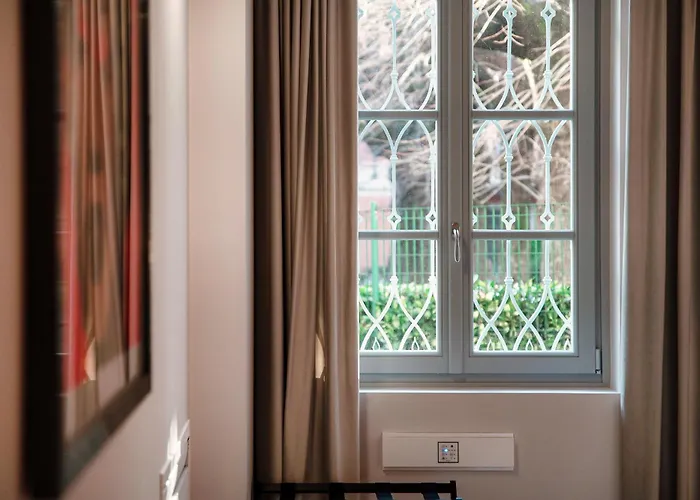 Palazzo Diaz - Mmm By 