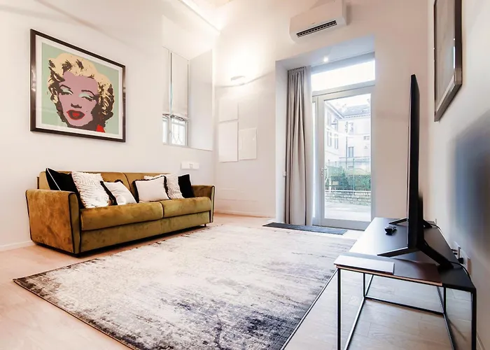Palazzo Diaz - Mmm By 